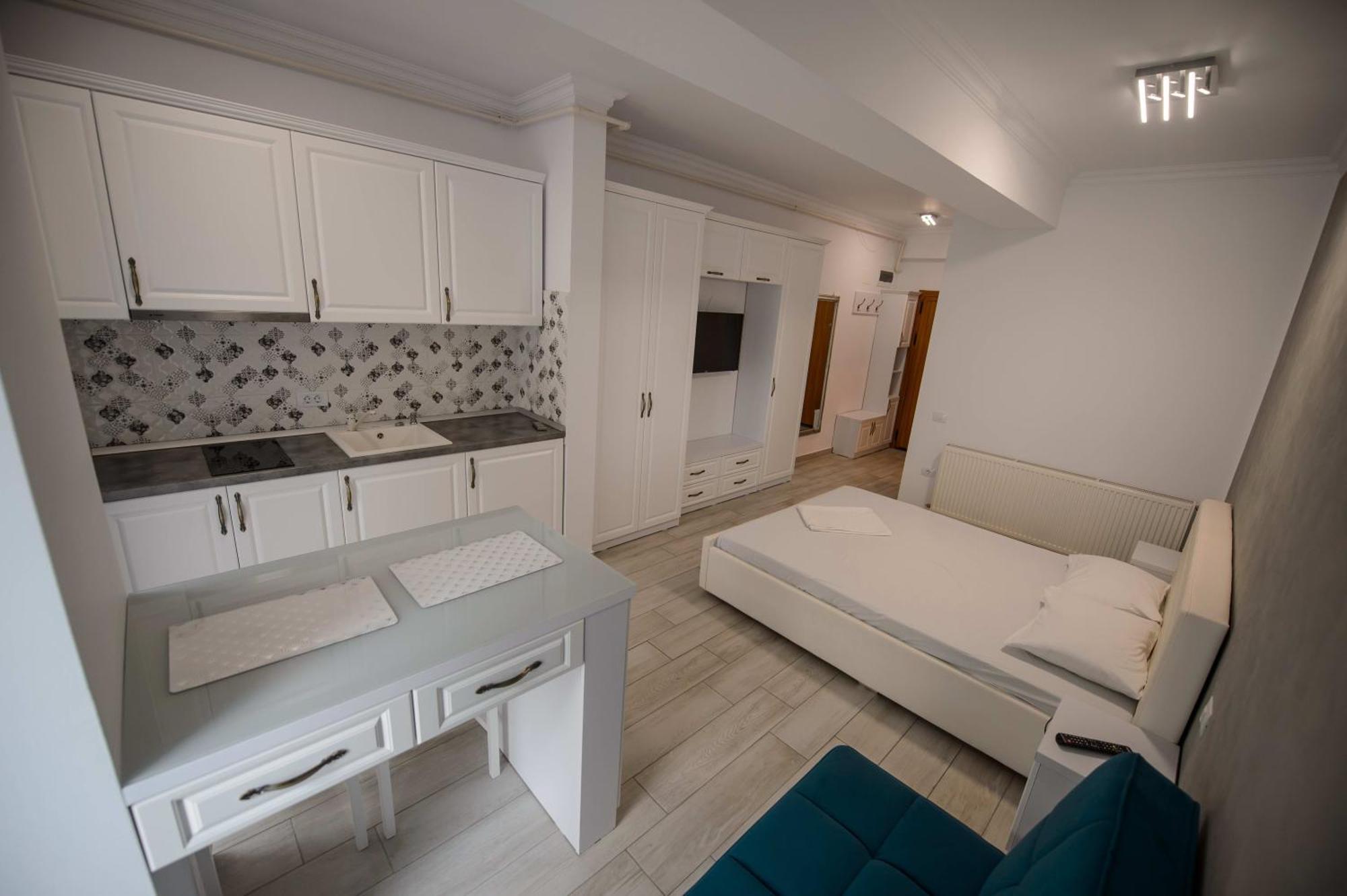 Solid Residence Mamaia Extérieur photo